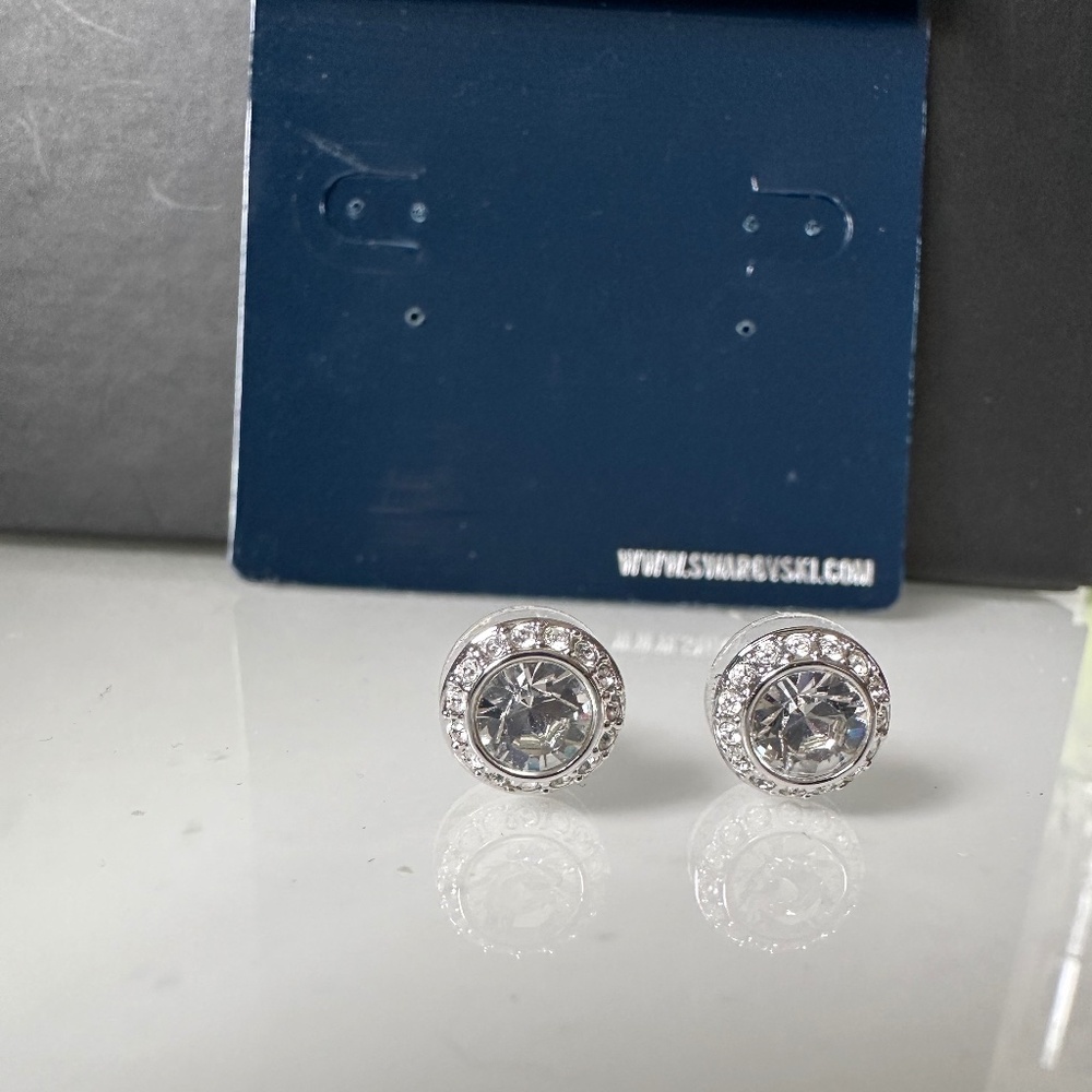Swarovski stud earrings - Picture 9 of 10